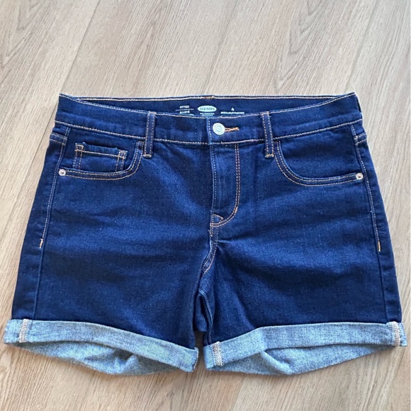 Old Navy dark denim high waisted cuffed shorts Size 4 - Picture 1 of 5